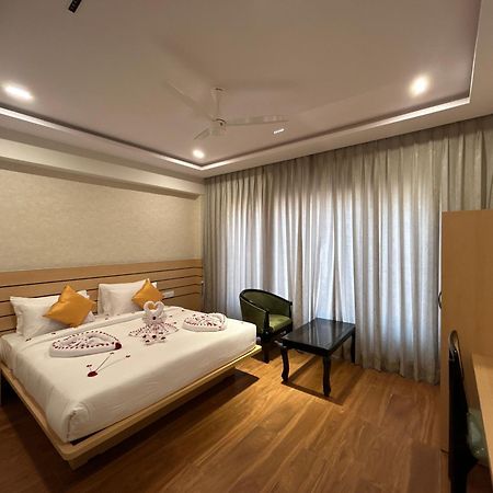 Serene Resort Hyderabad Shamshabad Buitenkant foto