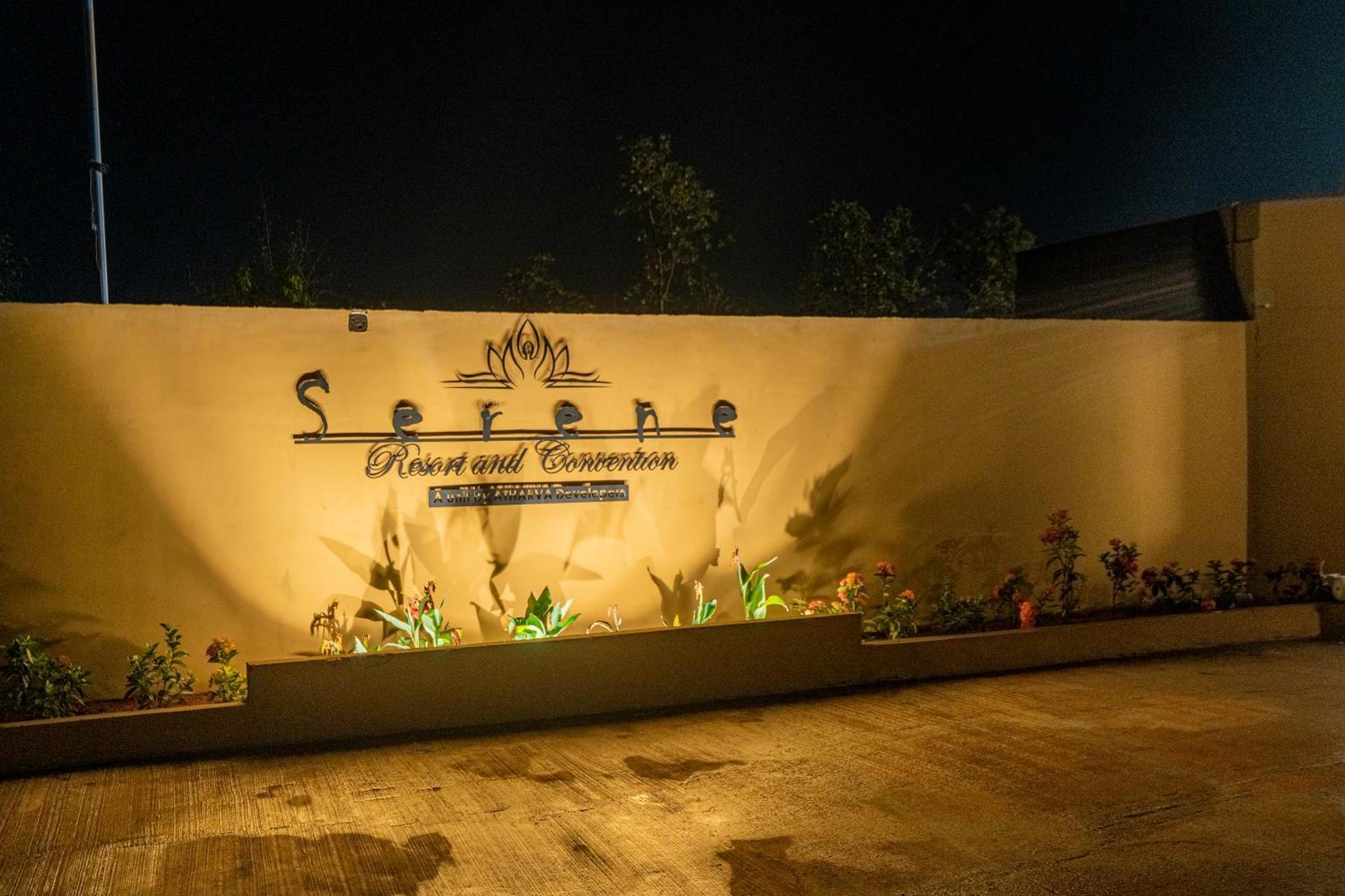 Serene Resort Hyderabad Shamshabad Buitenkant foto